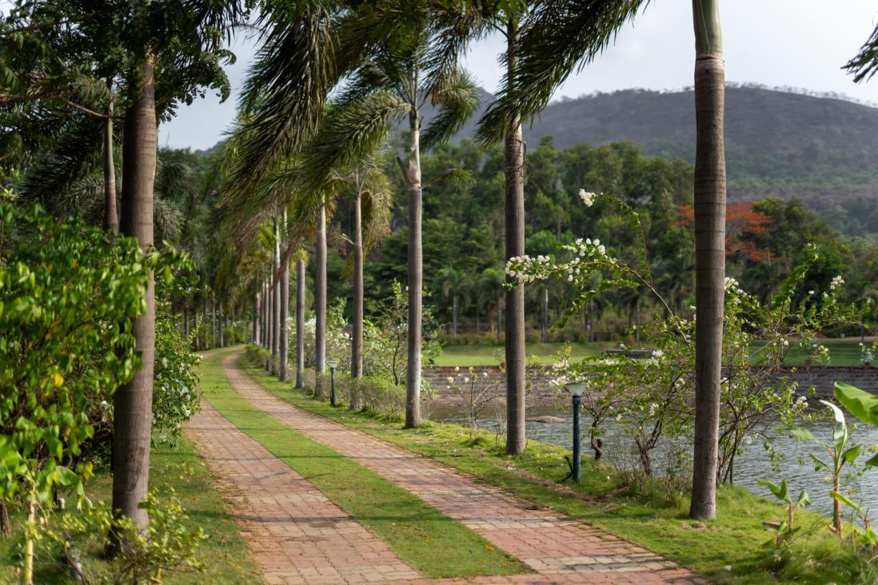 Oleander Farms, Karjat Hotel Luaran gambar