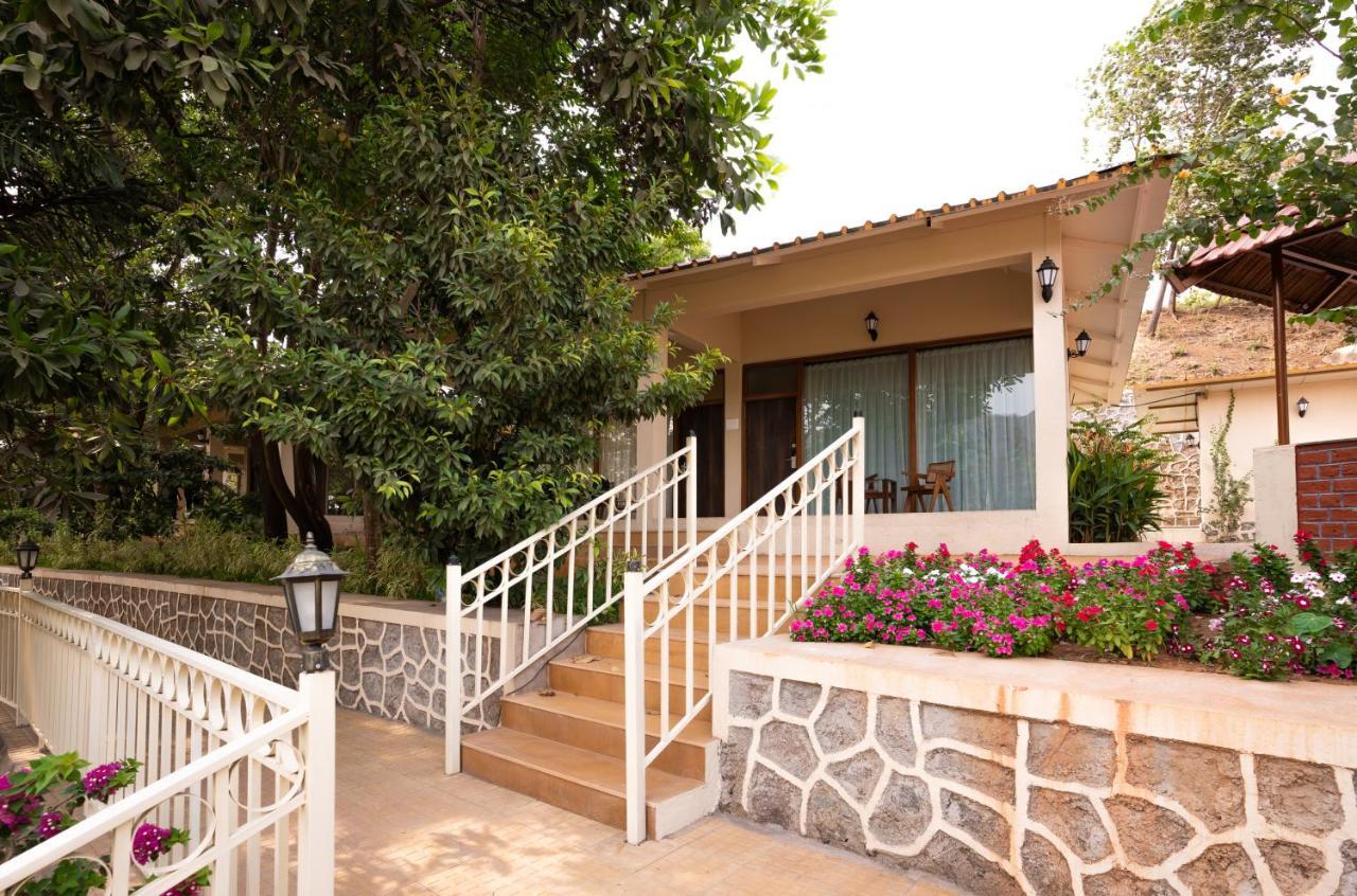 Oleander Farms, Karjat Hotel Luaran gambar